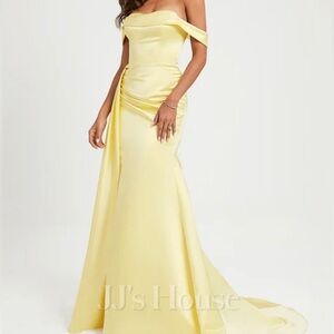 yellow prom dress